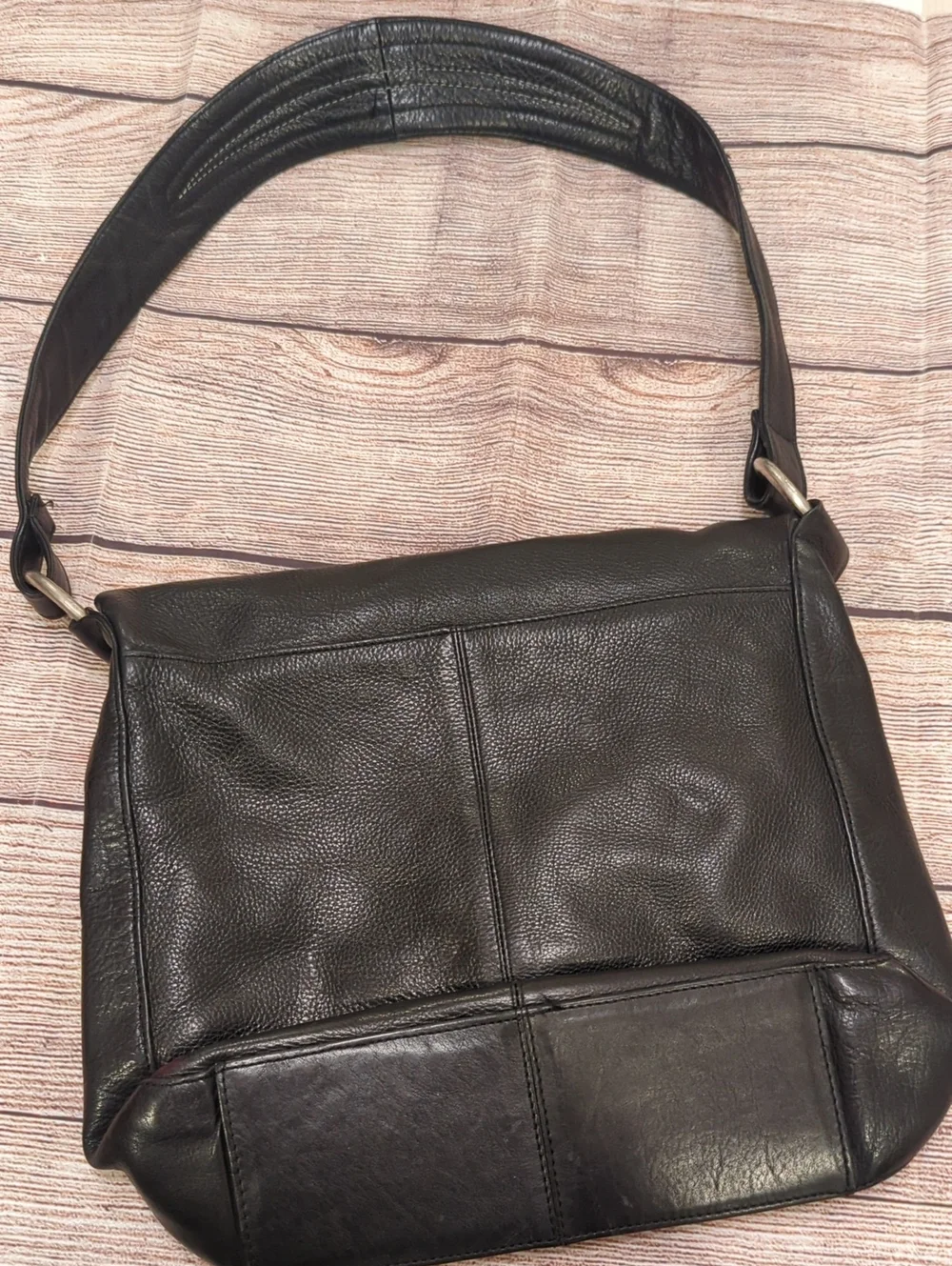 Vintage Y2K Armani Exchange Black Leather Shoulder Bag - Classic Everyday Carry